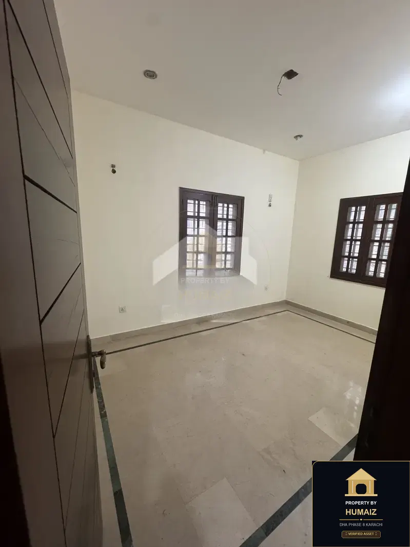3-Bedroom Upper/Lower Portion in Khayaban-e-Iqbal For Rent in DHA Phase 8 Karachi — Photograph 2