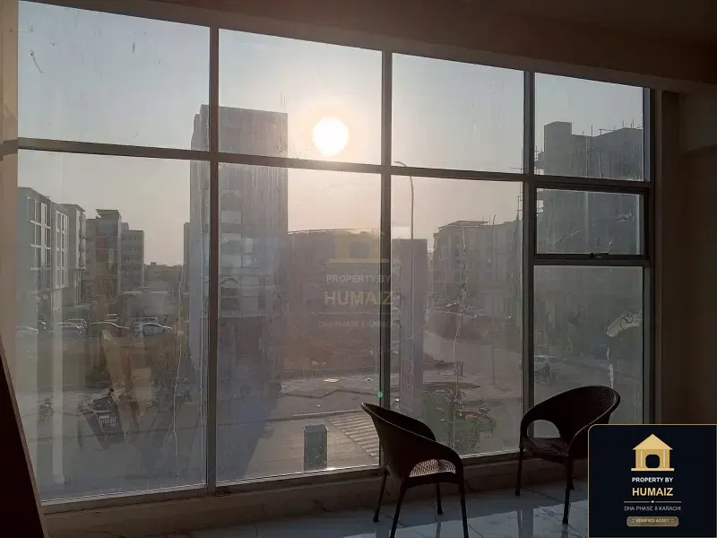 117 Sq. Yd. Corporate Office Space (Boulevard Facing, 1 Bath, Unit 1) in Khayaban-e-Shaheen For Rent in DHA Phase 8 Karachi — Photograph 4