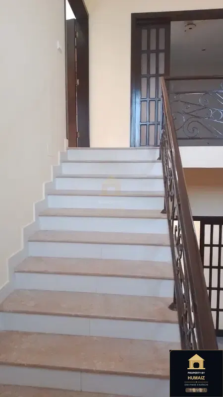 4-Bedroom Upper/Lower Portion (4 Bath, Unit 1) in DHA Phase 8 For Rent in DHA Phase 8 Karachi — Photograph 10
