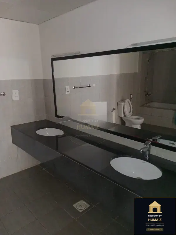 4-Bedroom Luxury Apartment (Sea Facing, 4 Bath, Suite 5) at Reef Towers For Rent in DHA Phase 8 Karachi — Photograph 14