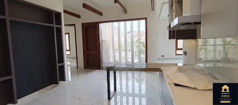 500 Sq. Yd. 7-Bedroom Luxury Villa (Basement, 6 Bath, Residence 3) in DHA Phase 8 For Sale in DHA Phase 8 Karachi — Photograph 13