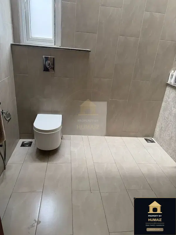 3-Bedroom Upper/Lower Portion (3 Bath, Unit 22) in DHA Phase 8 For Rent in DHA Phase 8 Karachi — Photograph 16