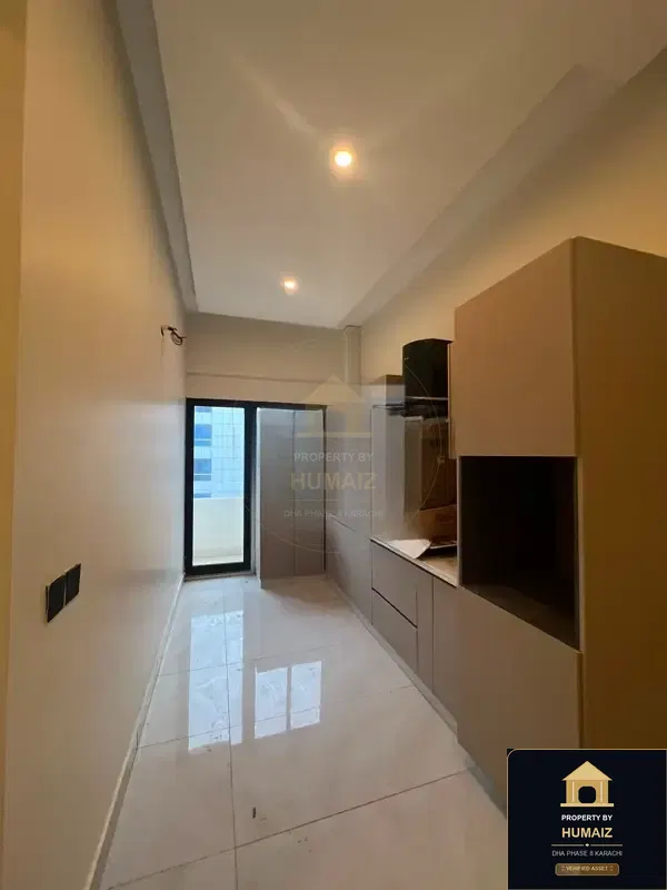 3-Bedroom Luxury Apartment (Corner, 3 Bath, Suite 34) on Al-Murtaza Commercial For Sale in DHA Phase 8 Karachi — Photograph 5