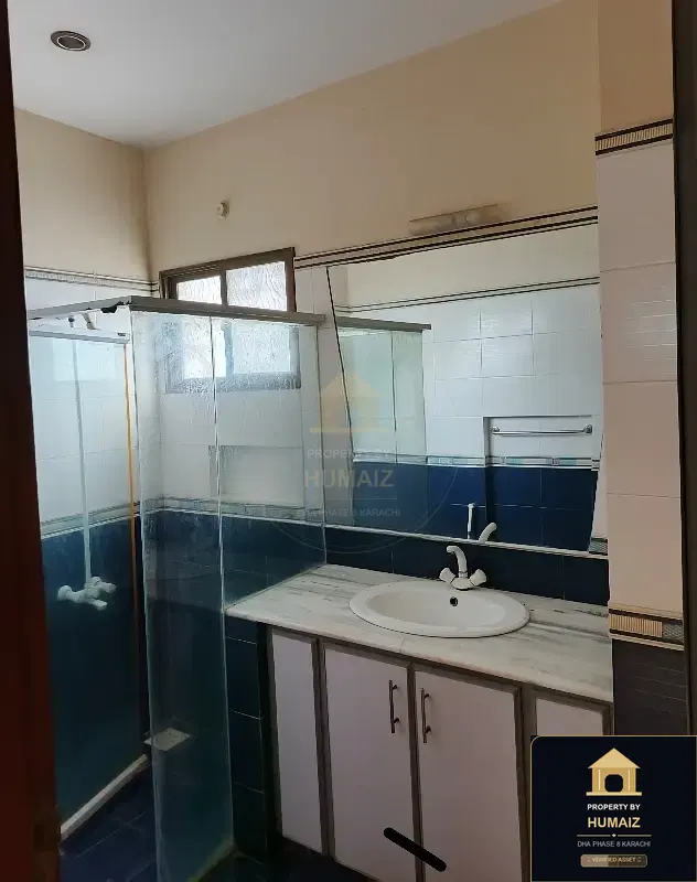 3-Bedroom Upper/Lower Portion (4 Bath, Unit 8) in DHA Phase 8 For Rent in DHA Phase 8 Karachi — Photograph 3