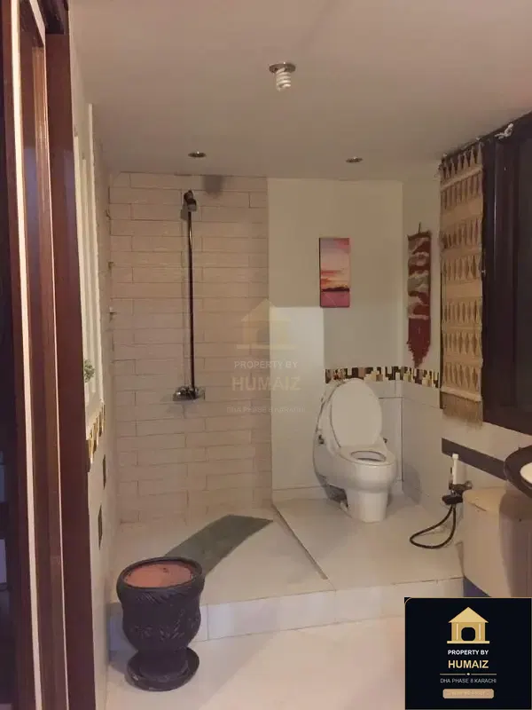 500 Sq. Yd. 4-Bedroom Luxury Villa (West Open, 5 Bath, Residence 3) in DHA Phase 8 For Sale in DHA Phase 8 Karachi — Photograph 20