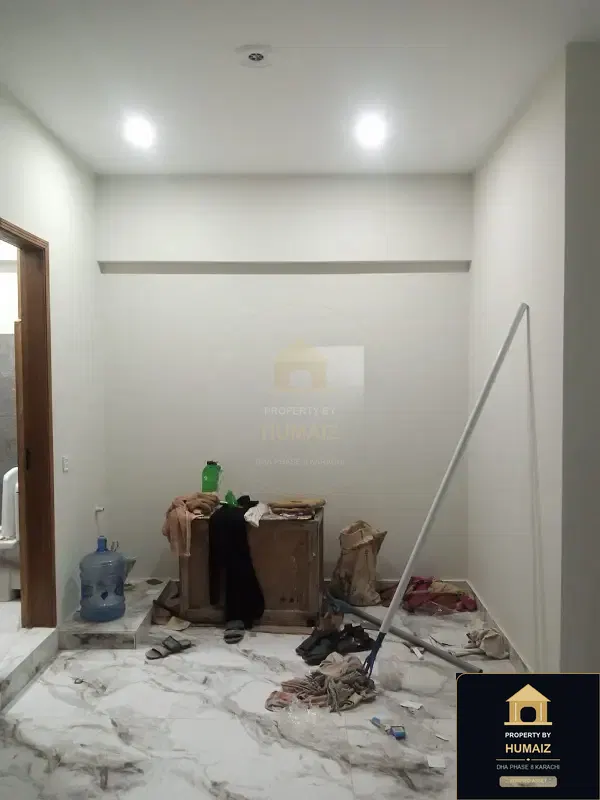 113 Sq. Yd. Corporate Office Space (1 Bath, Unit 3) in DHA Phase 8 For Rent in DHA Phase 8 Karachi — Photograph 13
