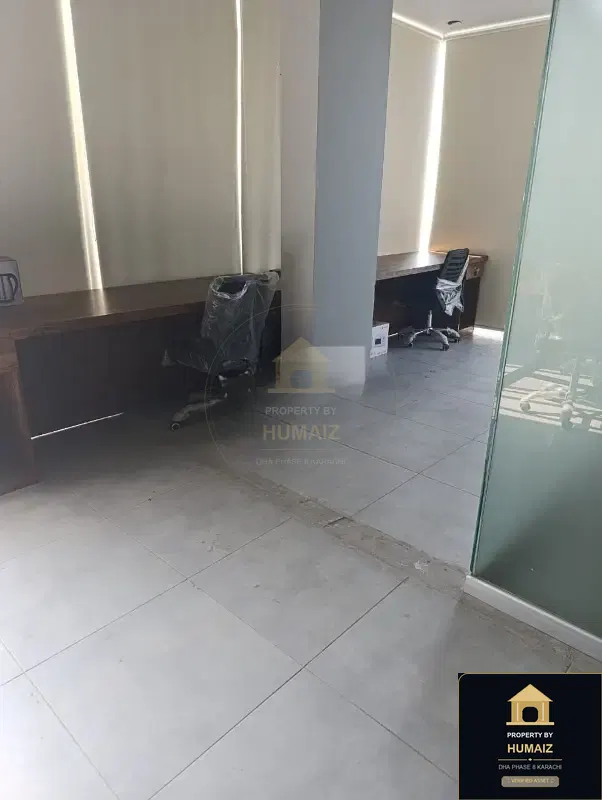 117 Sq. Yd. Corporate Office Space (Corner, Unit 2) on Zulfiqar Commercial For Rent in DHA Phase 8 Karachi — Photograph 5