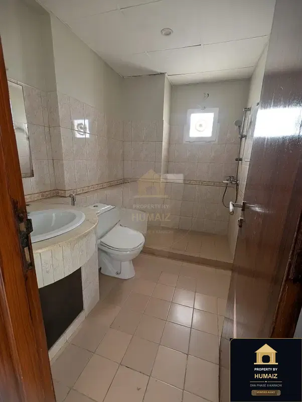 4-Bedroom Luxury Apartment (West Open, 4 Bath, Suite 31) at Creek Vistas For Rent in DHA Phase 8 Karachi — Photograph 15