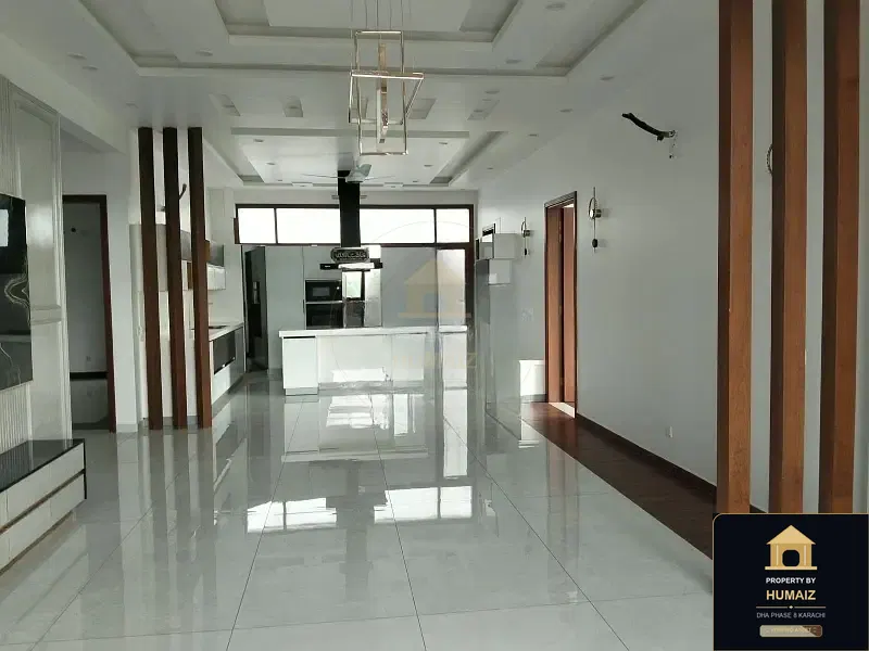 500 Sq. Yd. 7-Bedroom Luxury Villa (Corner, 6 Bath, Residence 11) in DHA Phase 8 For Sale in DHA Phase 8 Karachi — Photograph 11