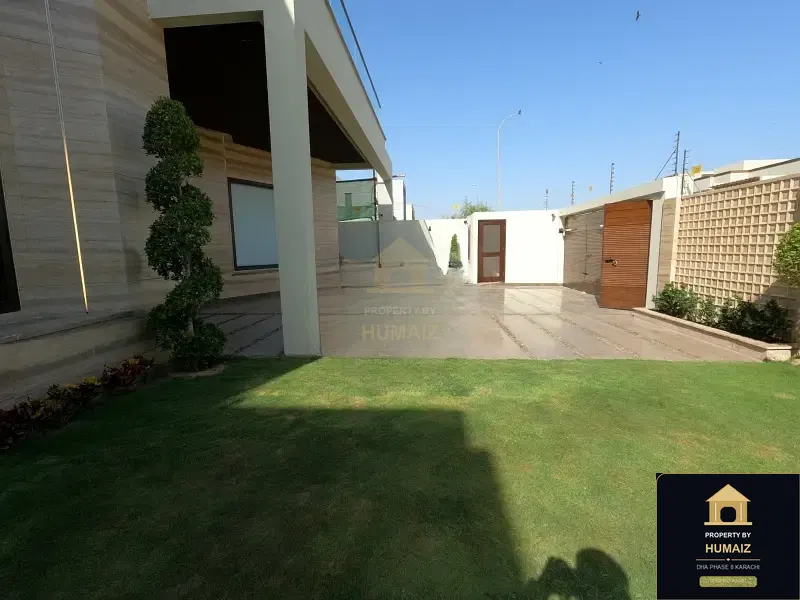 1,000 Sq. Yd. 10-Bedroom Luxury Villa on Khayaban-e-Ghalib For Sale in DHA Phase 8 Karachi — Photograph 13