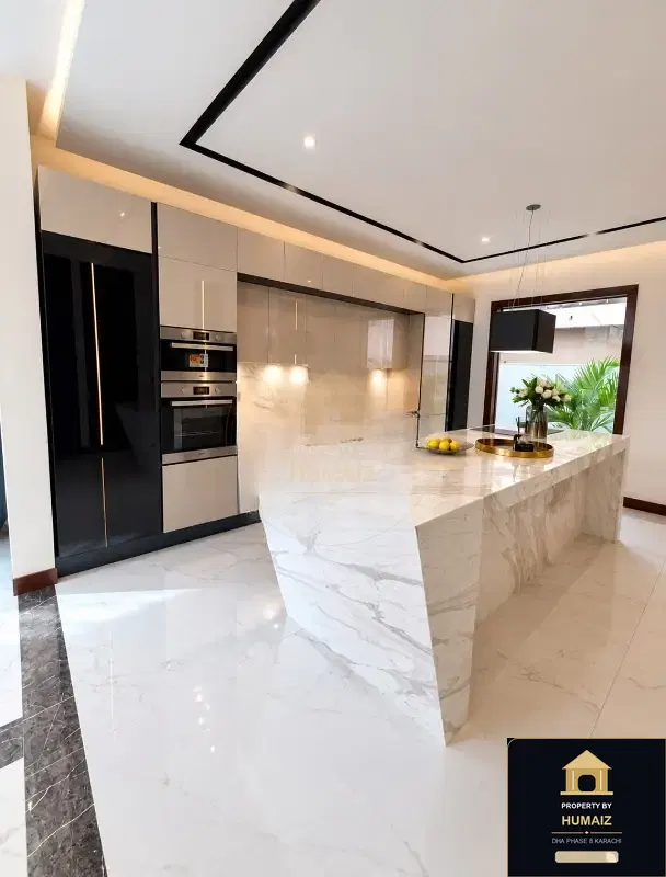 2-Bedroom Luxury Apartment (Sea Facing, 3 Bath, Suite 27) at The Views For Rent in DHA Phase 8 Karachi — Photograph 7