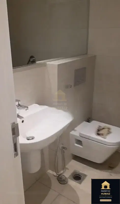 3-Bedroom Luxury Apartment (Sea Facing, 4 Bath, Suite 70) at The Views For Sale in DHA Phase 8 Karachi — Photograph 8