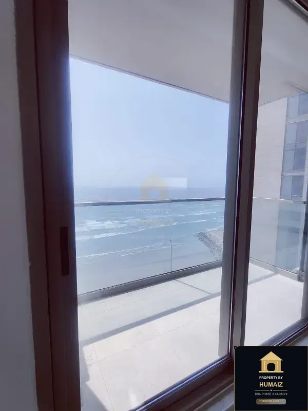 3-Bedroom Luxury Apartment (Brand New, 5 Bath, Suite 37) at The Views For Rent in DHA Phase 8 Karachi — Photograph 16