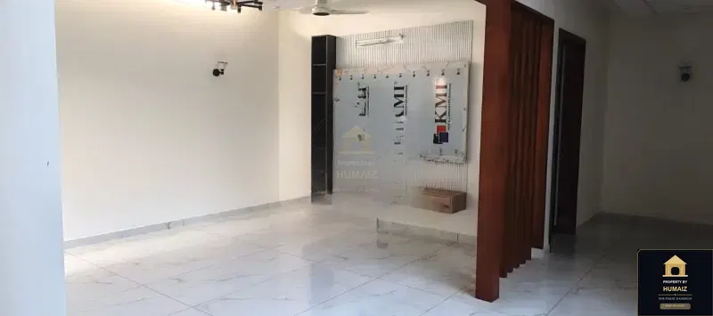 500 Sq. Yd. 8-Bedroom Luxury Villa (Basement, 7 Bath, Residence 2) in DHA Phase 8 For Sale in DHA Phase 8 Karachi — Photograph 4