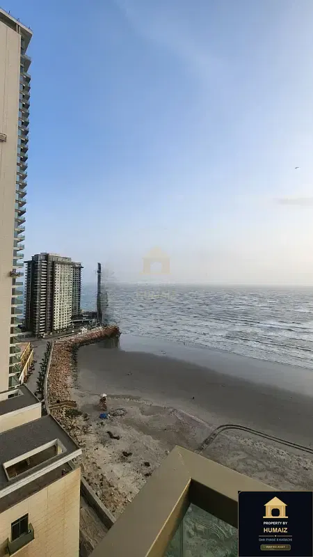3-Bedroom Luxury Apartment (Sea Facing, 5 Bath, Suite 13) at The Views For Rent in DHA Phase 8 Karachi — Photograph 12