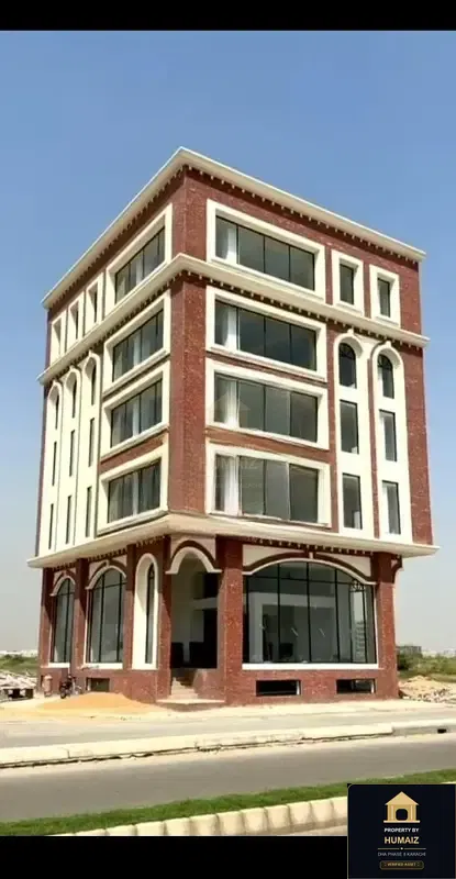 200 Sq. Yd. Commercial Building in Khayaban-e-Faisal For Sale in DHA Phase 8 Karachi — Photograph 2