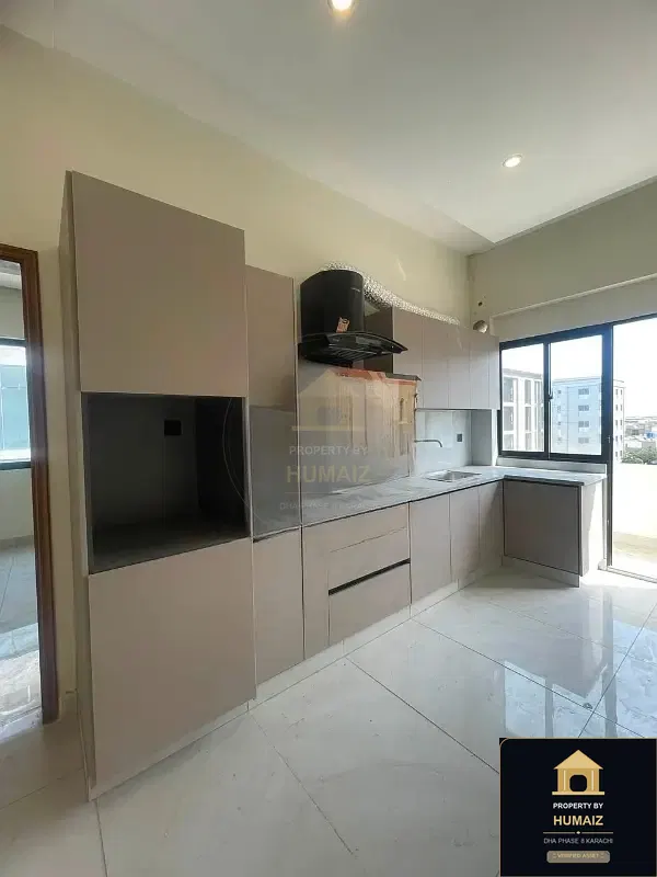 3-Bedroom Luxury Apartment (Corner, 3 Bath, Suite 12) on Al-Murtaza Commercial For Rent in DHA Phase 8 Karachi — Photograph 3