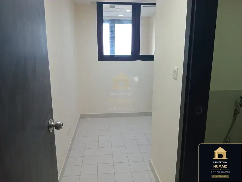 3-Bedroom Luxury Apartment (Sea Facing, 5 Bath, Suite 12) at Coral Towers For Sale in DHA Phase 8 Karachi — Photograph 6