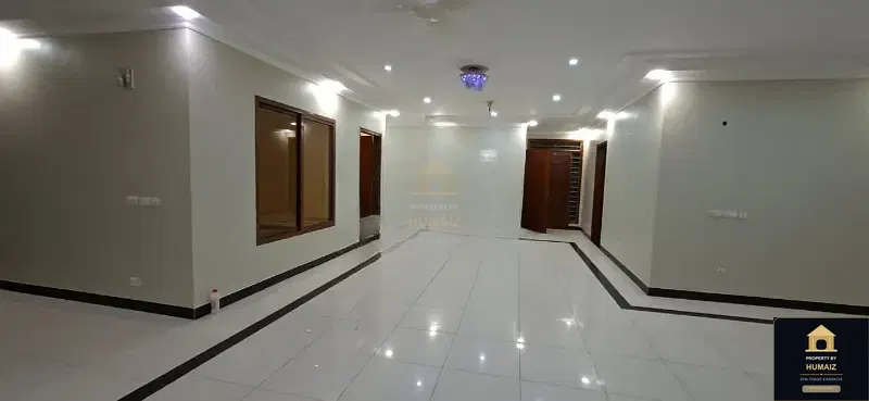 3-Bedroom Luxury Apartment (Brand New, 3 Bath, Suite 16) in DHA Phase 8 For Rent in DHA Phase 8 Karachi — Photograph 3