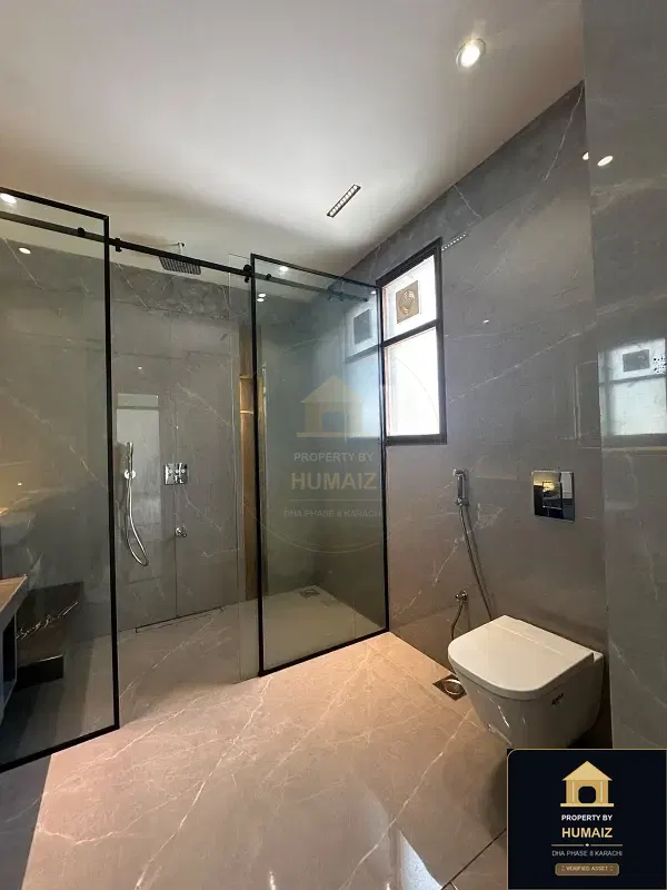 666 Sq. Yd. 5-Bedroom Luxury Villa (Basement, 6 Bath, Residence 5) in DHA Phase 8 For Sale in DHA Phase 8 Karachi — Photograph 11