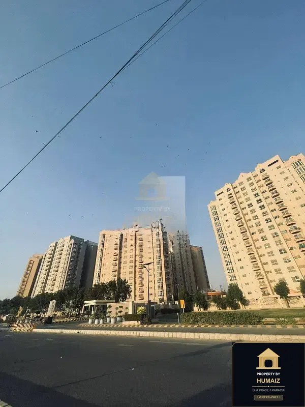 4-Bed Luxury Penthouse at Creek Vistas For Sale in DHA Phase 8 Karachi — Photograph 3