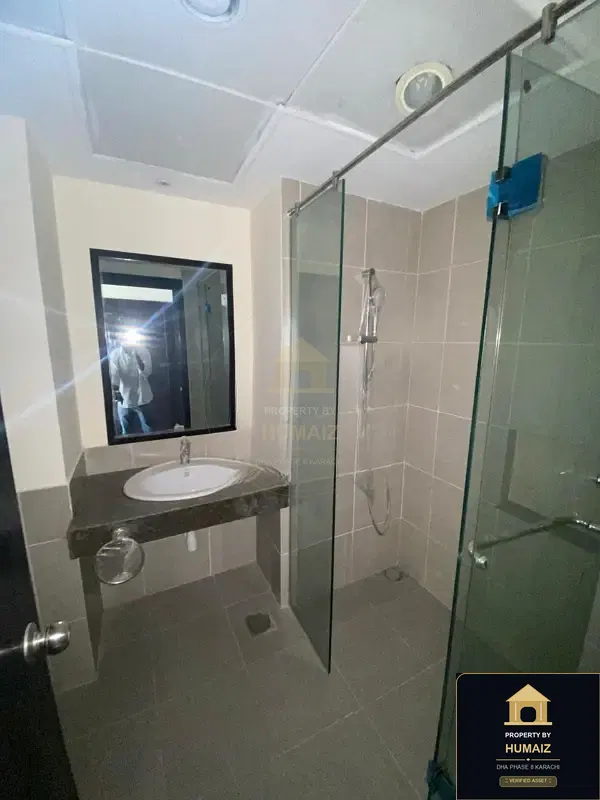 4-Bedroom Luxury Apartment (Sea Facing, 6 Bath, Suite 6) at Coral Towers For Sale in DHA Phase 8 Karachi — Photograph 6