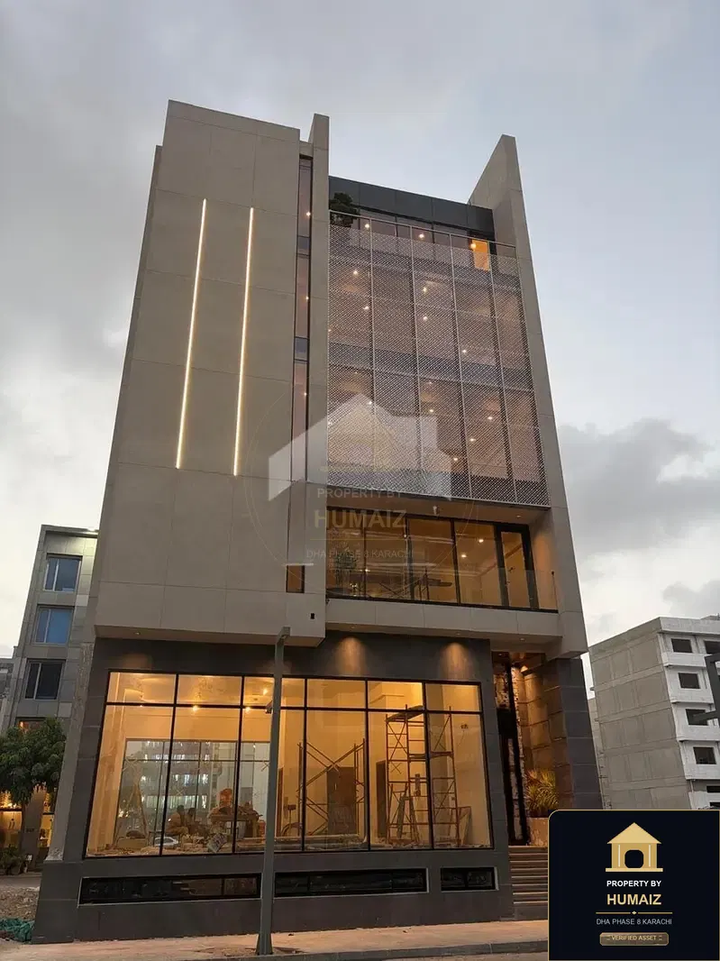 200 Sq. Yd. Commercial Building (Basement, Unit 3) on Zulfiqar Commercial For Rent in DHA Phase 8 Karachi — Photograph 4
