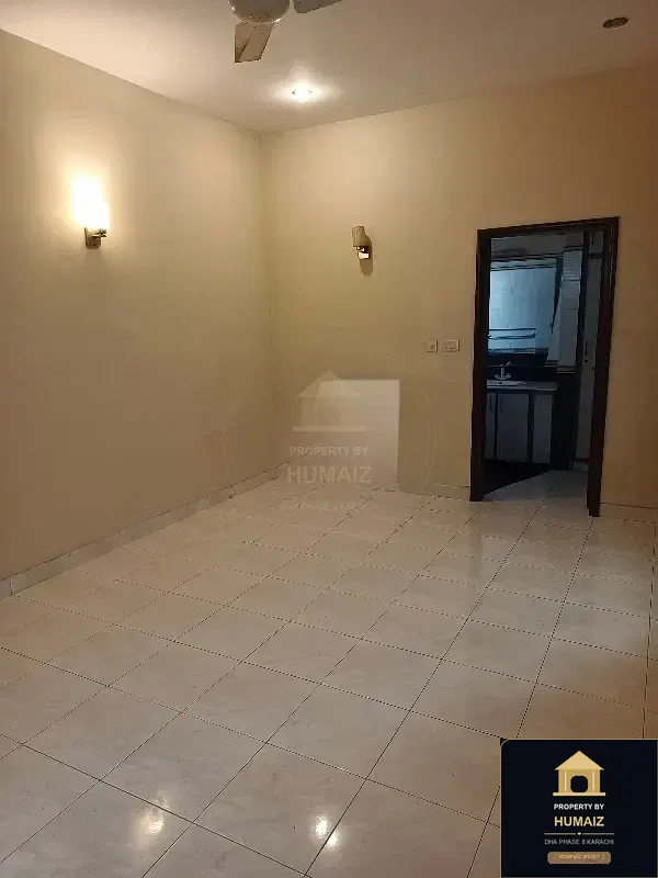 3-Bedroom Upper/Lower Portion (4 Bath, Unit 11) in DHA Phase 8 For Rent in DHA Phase 8 Karachi — Photograph 12