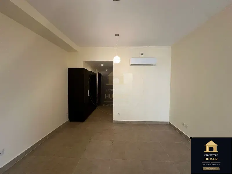 3-Bedroom Luxury Apartment (Sea Facing, 5 Bath, Suite 17) at Coral Towers For Sale in DHA Phase 8 Karachi — Photograph 14