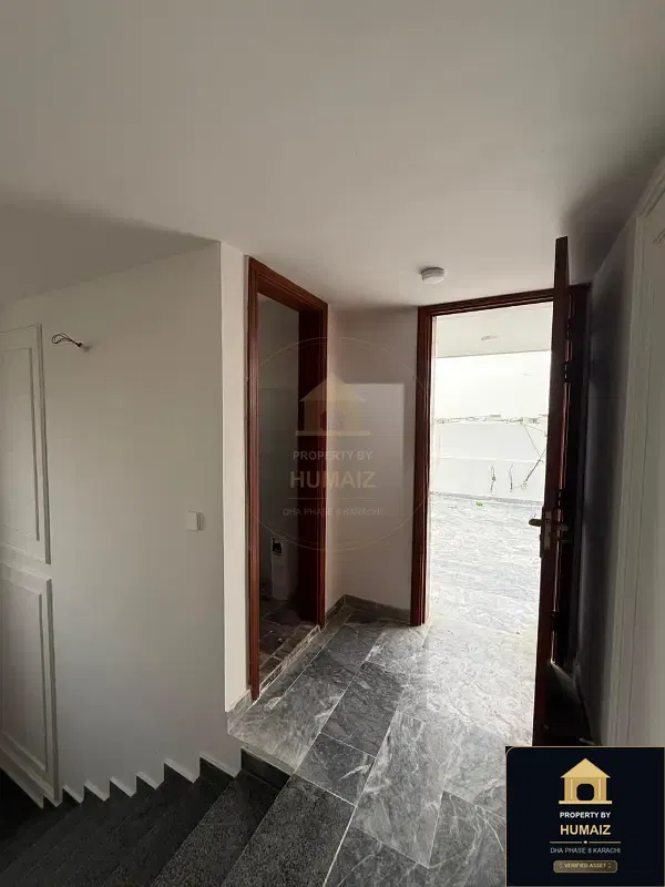 100 Sq. Yd. 5-Bedroom Luxury Villa (West Open, 6 Bath, Residence 5) in DHA Phase 8 For Sale in DHA Phase 8 Karachi — Photograph 9