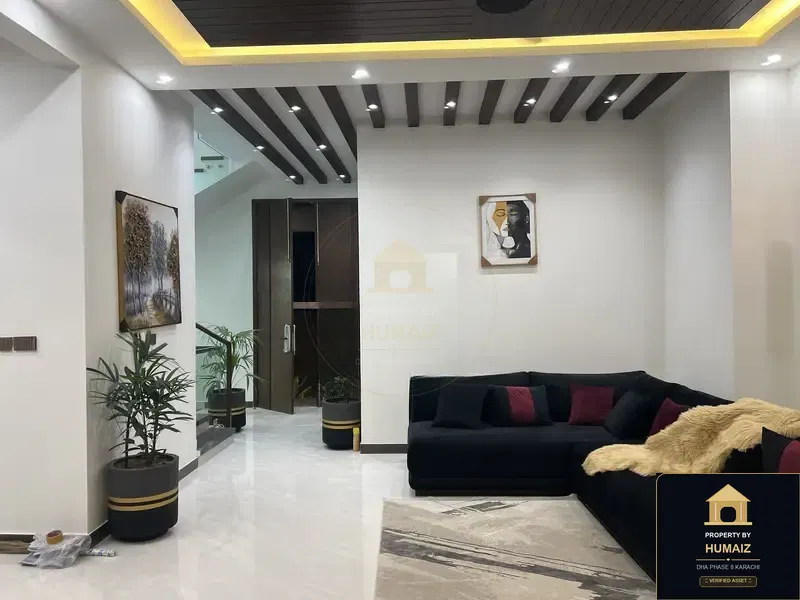 300 Sq. Yd. 6-Bedroom Luxury Villa (West Open, 6 Bath, Residence 3) in DHA Phase 8 For Sale in DHA Phase 8 Karachi — Photograph 28
