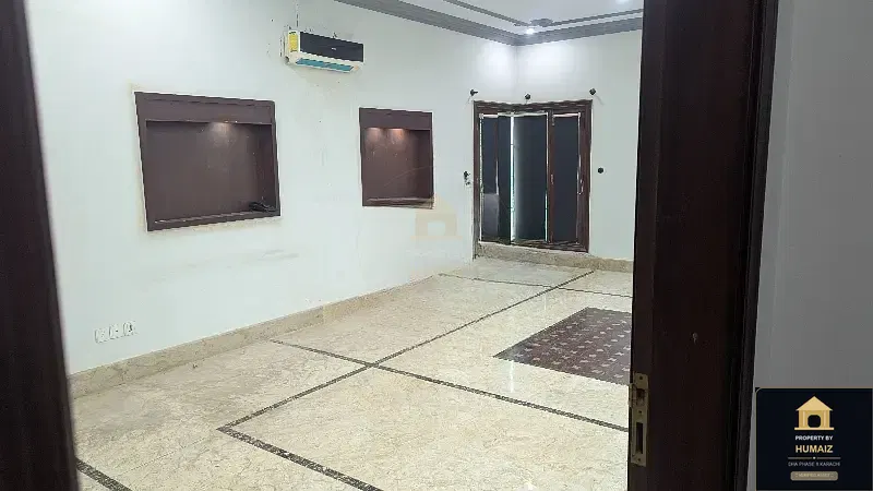 111 Sq. Yd. 7-Bedroom Luxury Villa in DHA Phase 8 For Sale in DHA Phase 8 Karachi — Photograph 11