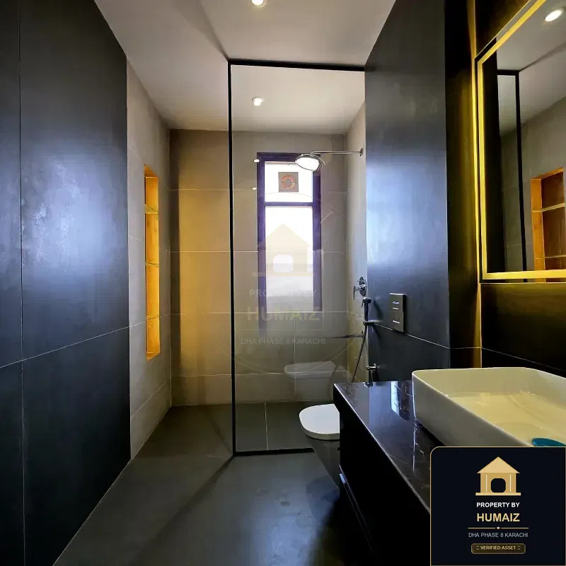 666 Sq. Yd. 4-Bedroom Luxury Villa in Zone A For Sale in DHA Phase 8 Karachi — Photograph 22