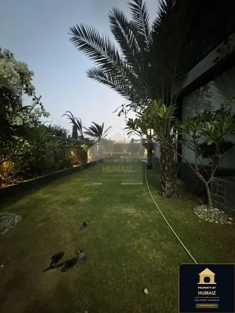 1,000 Sq. Yd. 6-Bedroom Luxury Villa (Private Pool, 6 Bath, Residence 14) in Zone A For Sale in DHA Phase 8 Karachi — Photograph 2
