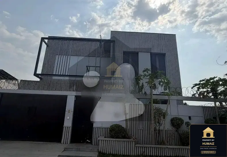 500 Sq. Yd. 6-Bedroom Luxury Villa (Basement, 6 Bath, Residence 148) in DHA Phase 8 For Sale in DHA Phase 8 Karachi — Photograph 4