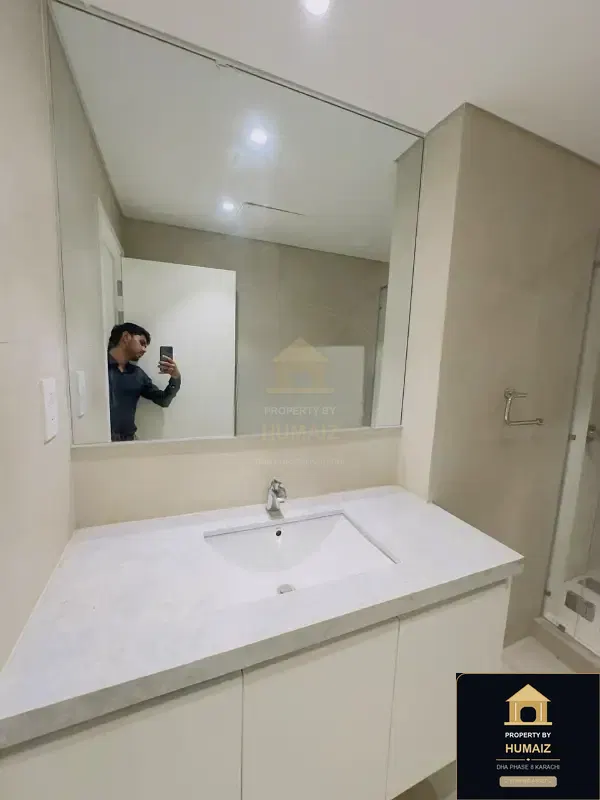 2-Bedroom Luxury Apartment (Sea Facing, 3 Bath, Suite 77) at The Views For Sale in DHA Phase 8 Karachi — Photograph 16