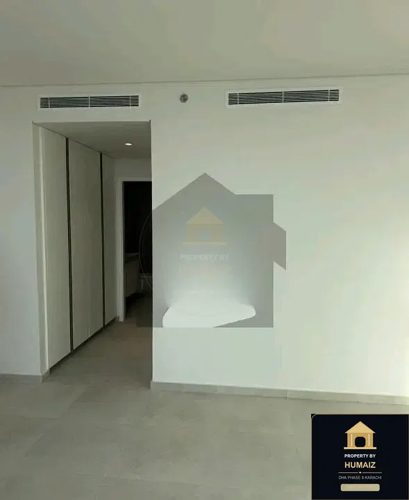 2-Bedroom Luxury Apartment (Sea Facing, 3 Bath, Suite 17) at Pearl Towers For Rent in DHA Phase 8 Karachi — Photograph 6