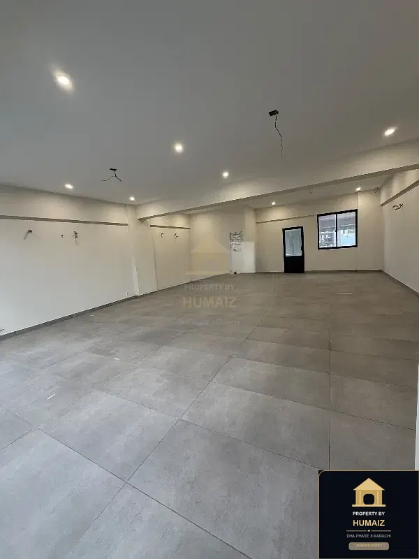 109 Sq. Yd. Corporate Office Space on Zulfiqar Commercial For Sale in DHA Phase 8 Karachi — Photograph 2