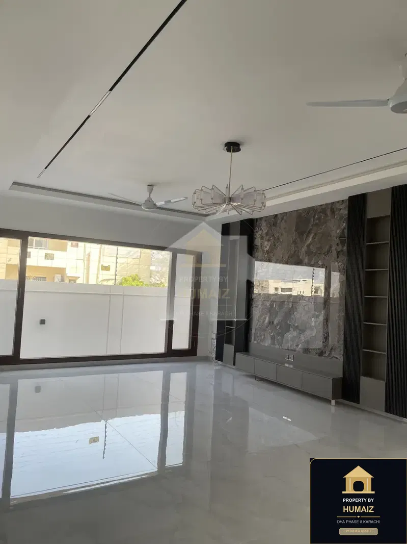500 Sq. Yd. 6-Bedroom Luxury Villa (West Open, 6 Bath, Residence 150) in DHA Phase 8 For Sale in DHA Phase 8 Karachi — Photograph 7