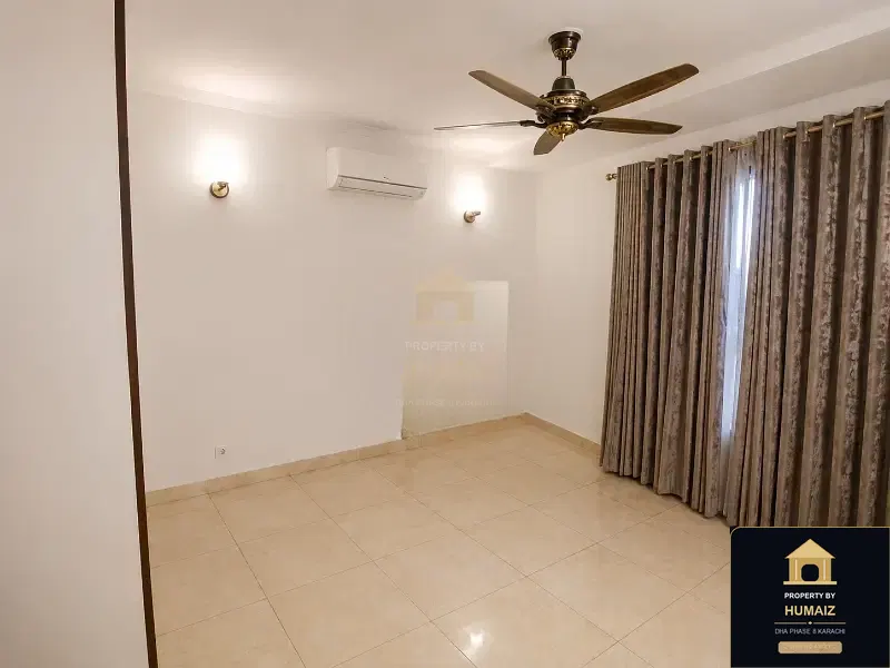 4-Bedroom Luxury Apartment (Sea Facing, 5 Bath, Suite 4) at Pearl Towers For Rent in DHA Phase 8 Karachi — Photograph 10