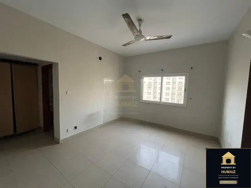4-Bedroom Luxury Apartment (West Open, 5 Bath, Suite 38) at Creek Vistas For Sale in DHA Phase 8 Karachi — Photograph 6