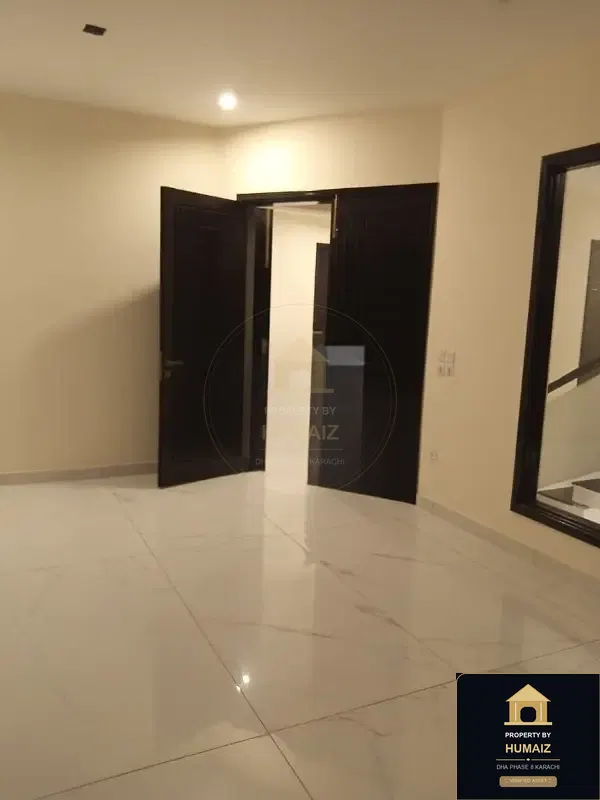 500 Sq. Yd. 6-Bedroom Luxury Villa (West Open, 6 Bath, Residence 1) in Zone B For Sale in DHA Phase 8 Karachi — Photograph 7