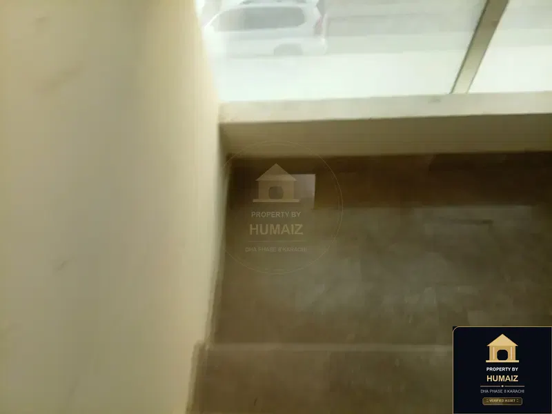 59 Sq. Yd. Corporate Office Space on Zulfiqar Commercial For Sale in DHA Phase 8 Karachi — Photograph 3