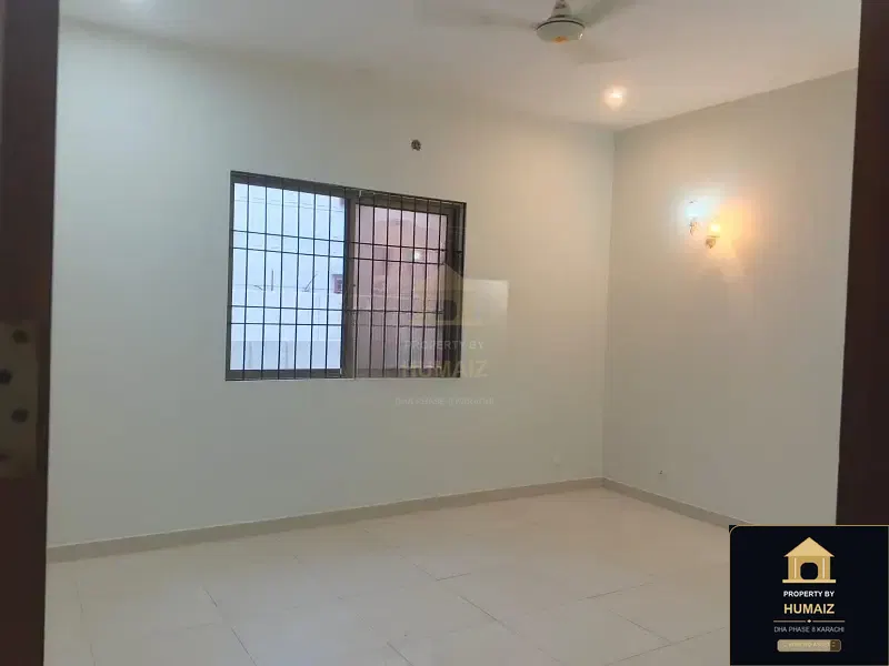 3-Bedroom Upper/Lower Portion (4 Bath, Unit 84) in DHA Phase 8 For Rent in DHA Phase 8 Karachi — Photograph 4
