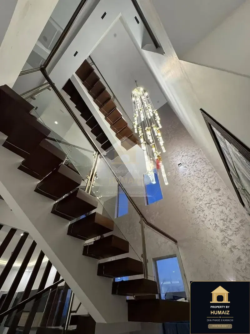 300 Sq. Yd. 5-Bedroom Luxury Villa (Basement, 5 Bath, Residence 2) in DHA Phase 8 For Sale in DHA Phase 8 Karachi — Photograph 9
