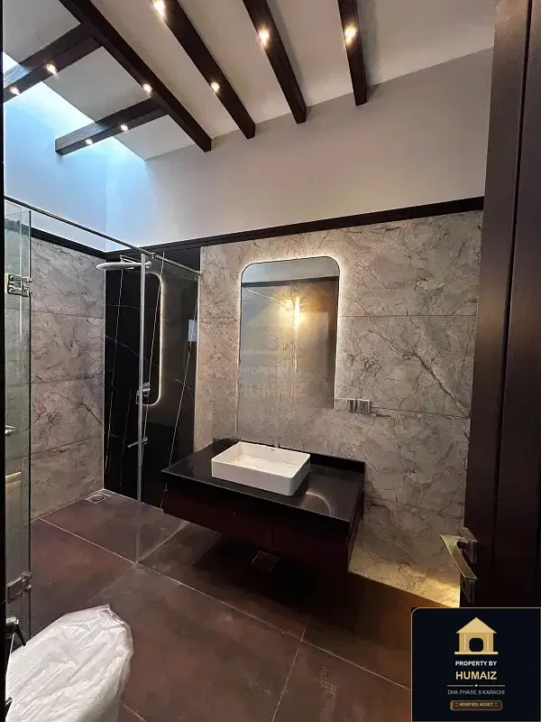 500 Sq. Yd. 7-Bedroom Luxury Villa (West Open, 6 Bath, Residence 18) in DHA Phase 8 For Sale in DHA Phase 8 Karachi — Photograph 15