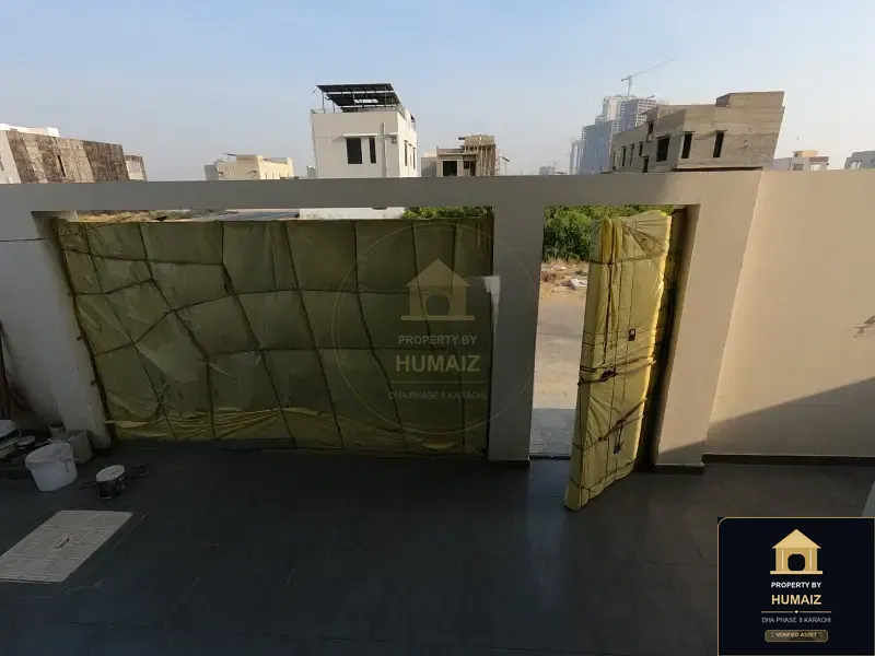 300 Sq. Yd. 5-Bedroom Luxury Villa (Basement, 6 Bath, Residence 1) in Khayaban-e-Sahil For Sale in DHA Phase 8 Karachi — Photograph 9