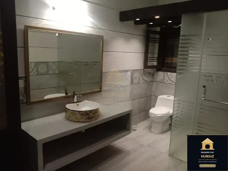 666 Sq. Yd. 6-Bedroom Luxury Villa (Basement, 7 Bath, Residence 25) in DHA Phase 8 For Sale in DHA Phase 8 Karachi — Photograph 14