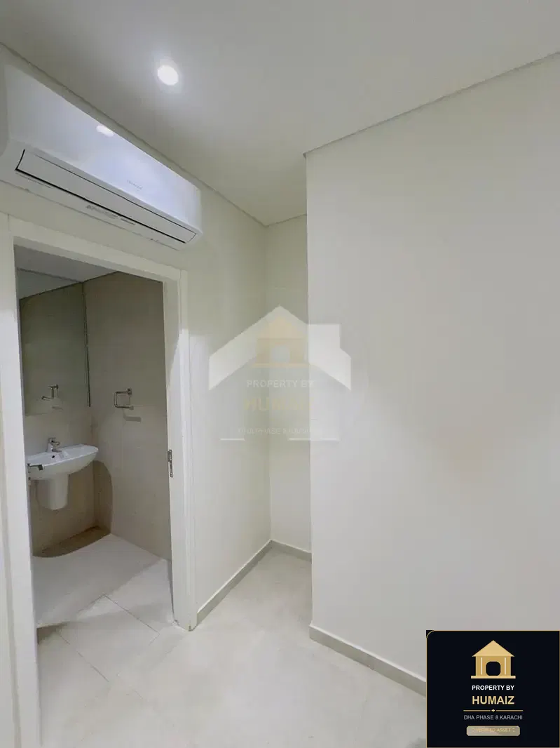 2-Bedroom Luxury Apartment (Sea Facing, 3 Bath, Suite 26) at The Views For Sale in DHA Phase 8 Karachi — Photograph 17