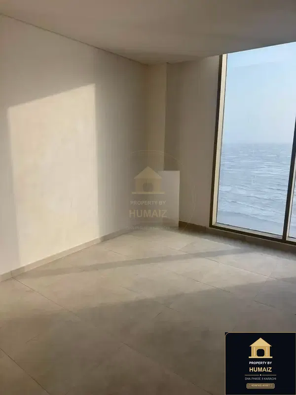 3-Bedroom Luxury Apartment (Sea Facing, 5 Bath, Suite 22) at The Views For Sale in DHA Phase 8 Karachi — Photograph 23